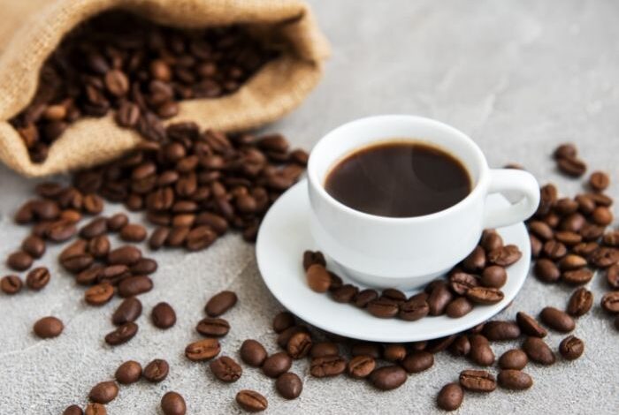 فوائد شرب القهوة قبل الفطور
