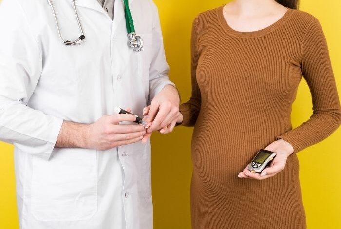 ما هي أعراض سكر الحمل في الشهور الأولى