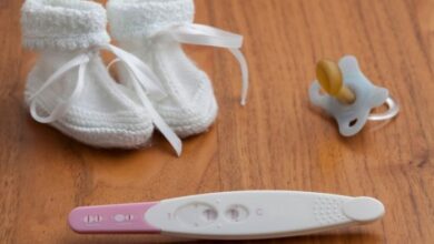 عدم نزول افرازات التبويض يدل على الحمل
