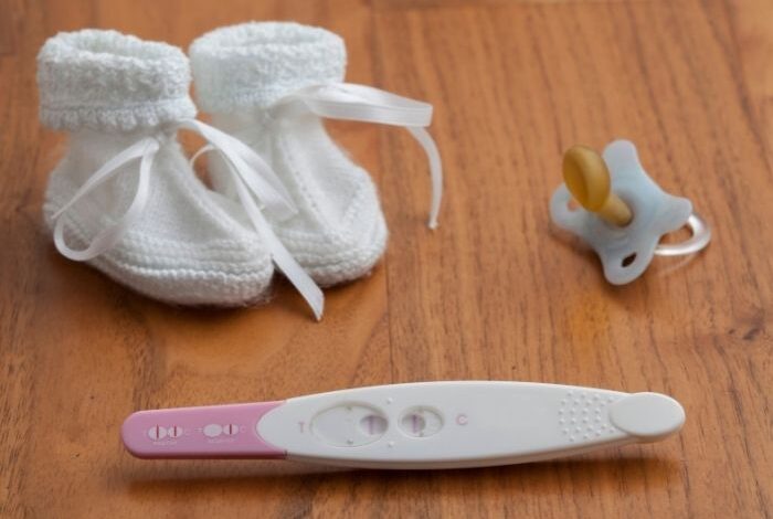 عدم نزول افرازات التبويض يدل على الحمل